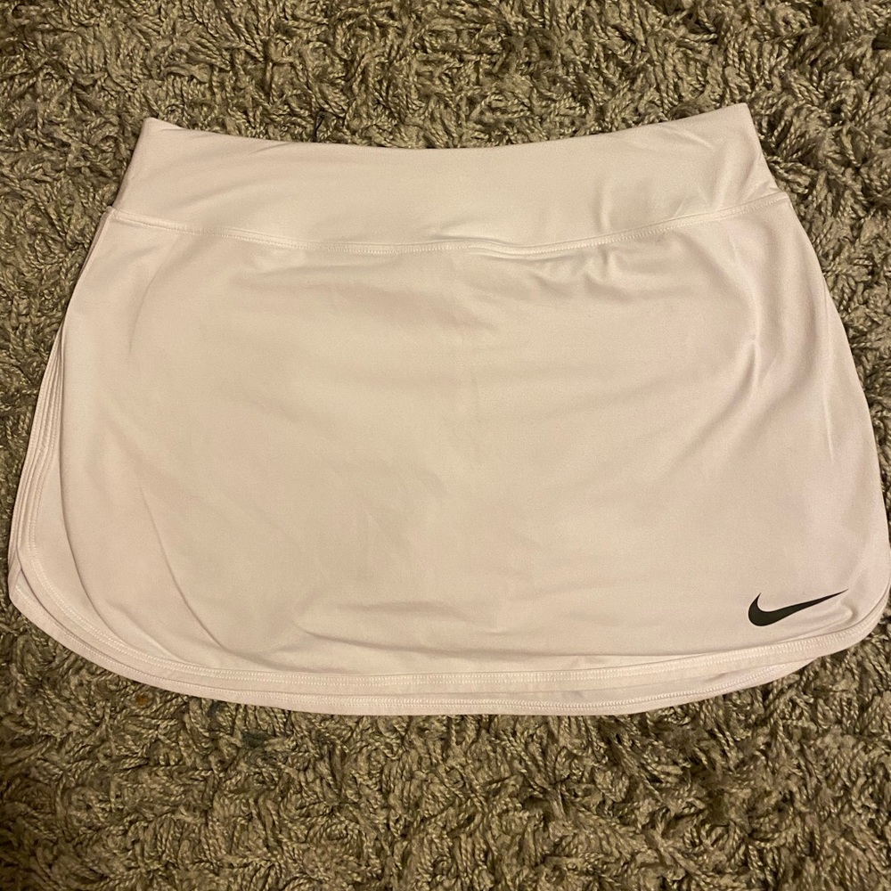 White Nike tennis skirt